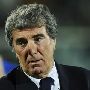 Italian Athlete Dino Zoff Wallpaper