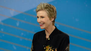 Jane Lynch Black Shirt Talk Show Wallpaper