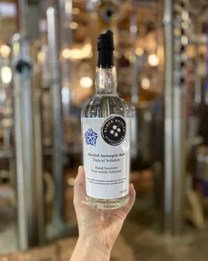 Japanese White Wolf Black Button Distilling Wallpaper