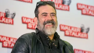 Jeffrey Dean Morgan 1600 X 900 Wallpaper
