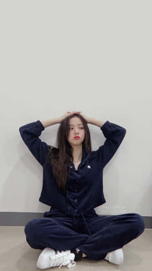 Jisoo Blackpink Navy Blue Pajamas Wallpaper