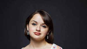 Joey King Sweet Photo Wallpaper