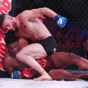 Jon Fitch Vs. Paul Daley Bellator 199 Fight Wallpaper