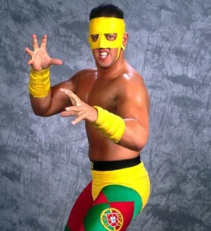 Justin Credible Yellow Posing Wallpaper