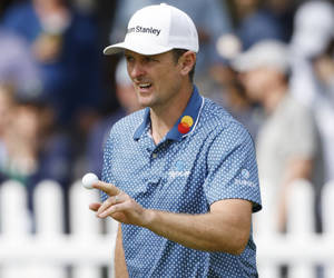 Justin Rose Holding Golf Ball Wallpaper