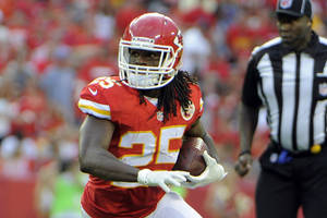 Kansas City Chiefs Player Number 25 Wallpaper