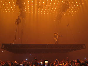 Kanye West Saint Pablo Pacing Wallpaper