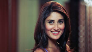 Kareena Kapoor Genial Smile Wallpaper