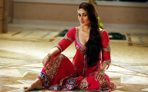 Kareena Kapoor In Sharara Dress Wallpaper