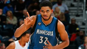 Karl-anthony Towns Minnesota Jersey Wallpaper