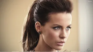 Kate Beckinsale Fashionable Hair Style Wallpaper