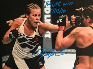 Katlyn Chookagian Signature Wallpaper