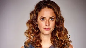 Kaya Scodelario Cute Wavy Hair Wallpaper
