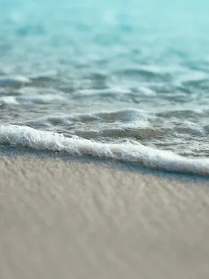 Keeping Up With Technology In Style - Beautiful Water Ipad Wallpaper