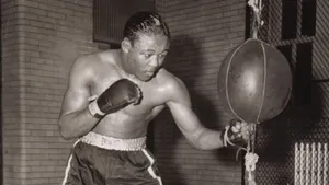 Kid Gavilan Training Small Punching Bag Wallpaper