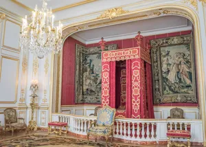 King Louis Xiv Bedroom Chateau De Chambord Wallpaper
