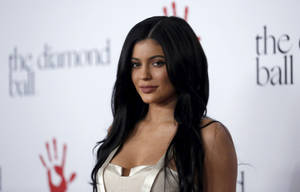 Kylie Jenner Diamond Ball Outfit Wallpaper