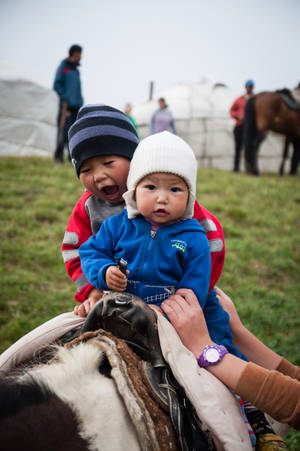 Kyrgyzstan Little Children Wallpaper