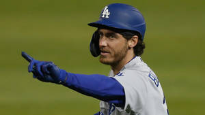 L.a. Dodgers Cody Bellinger Pointing Finger Wallpaper