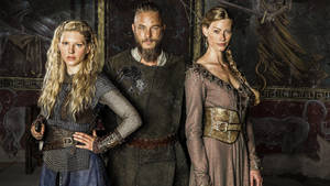 Lagertha, Ragnar, And Queen Aslaug Vikings Wallpaper