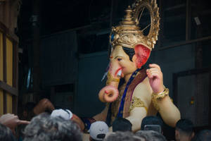 Lalbaugcha Raja Devotees Wallpaper