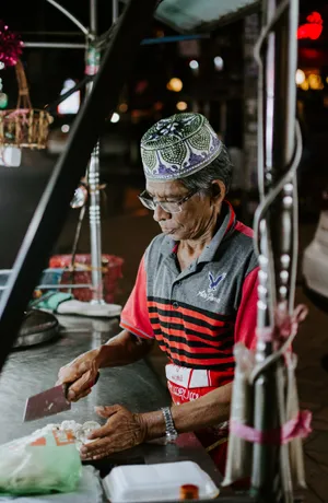 Laos Local Street Vendor Wallpaper