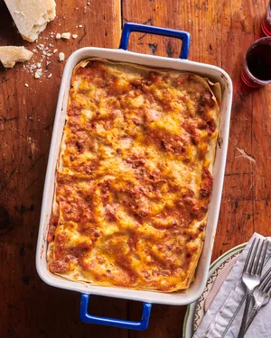 Lasagna Alla Bolognese Flat Lay Wallpaper