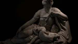 Latona And Her Children Greek Statue Wallpaper