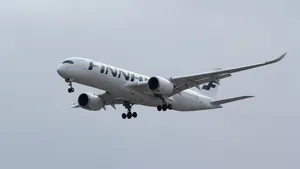 Leading Edge Finnair Wallpaper