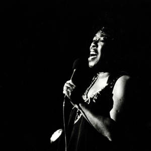 Legendary Jazz Singer Sarah Vaughan Wallpaper