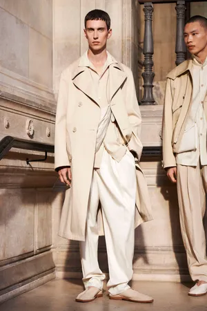 Lemaire Spring 2023 Menswear Wallpaper