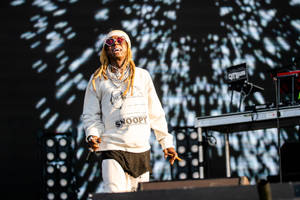 Lil’ Wayne Performing At Lollapalooza Wallpaper
