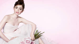 Lily Collins In Lancôme Makeup Wallpaper