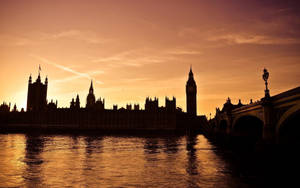 London Cityscape Silhouette Wallpaper