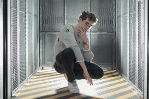 Lost Frequencies Wire Mesh Wallpaper