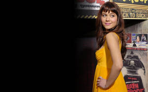 Lovely Mary Elizabeth Winstead Yellow Dress Wallpaper