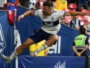 Lucas Cavallini Jumping Mid-air Wallpaper