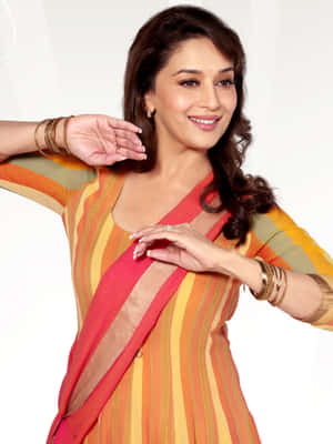 Madhuri Dixit Traditional Outfit Pose Wallpaper