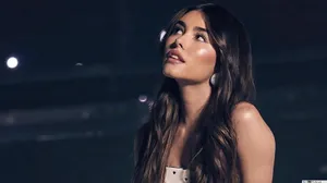Madison Beer Life Support Concert Wallpaper