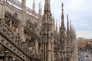 Majestic Architecture Of Milan Cathedral Wallpaper