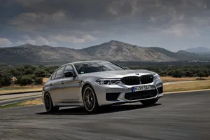 Make A Statement With The All New Bmw M5 Wallpaper