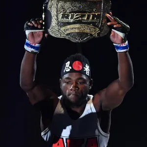 Manel Kape Raising Belt Wallpaper