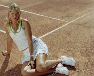Maria Sharapova Tennis Court Photoshoot Wallpaper