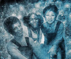Martha And The Vandellas - Classic Stylized Portrait Wallpaper