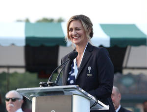 Mary Pierce In A Podium Wallpaper