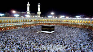 Masid Al-haram Worshippers Makkah Hd Wallpaper