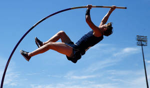 Mason Askew American Pole Vault Athlete Wallpaper