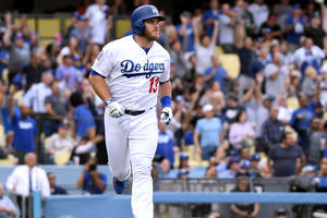 Max Muncy In Dodgers Jersey Wallpaper