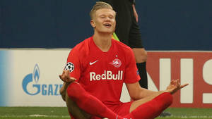 Meditating Red Bull Footballer Haaland Wallpaper