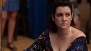 Melanie Lynskey Actress Worried Face Wallpaper